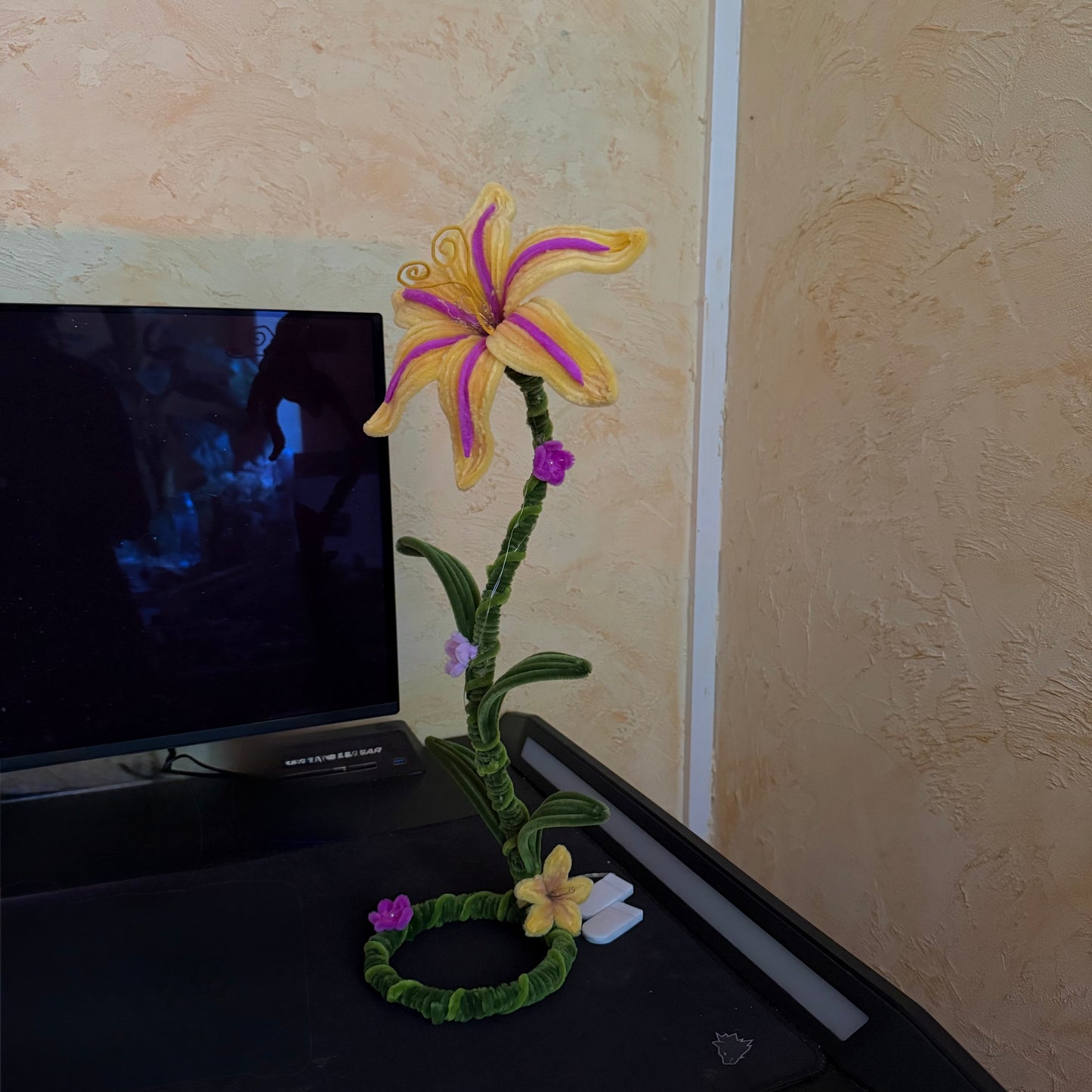 La fleur au pétale d’or (lampe d’ambiance)